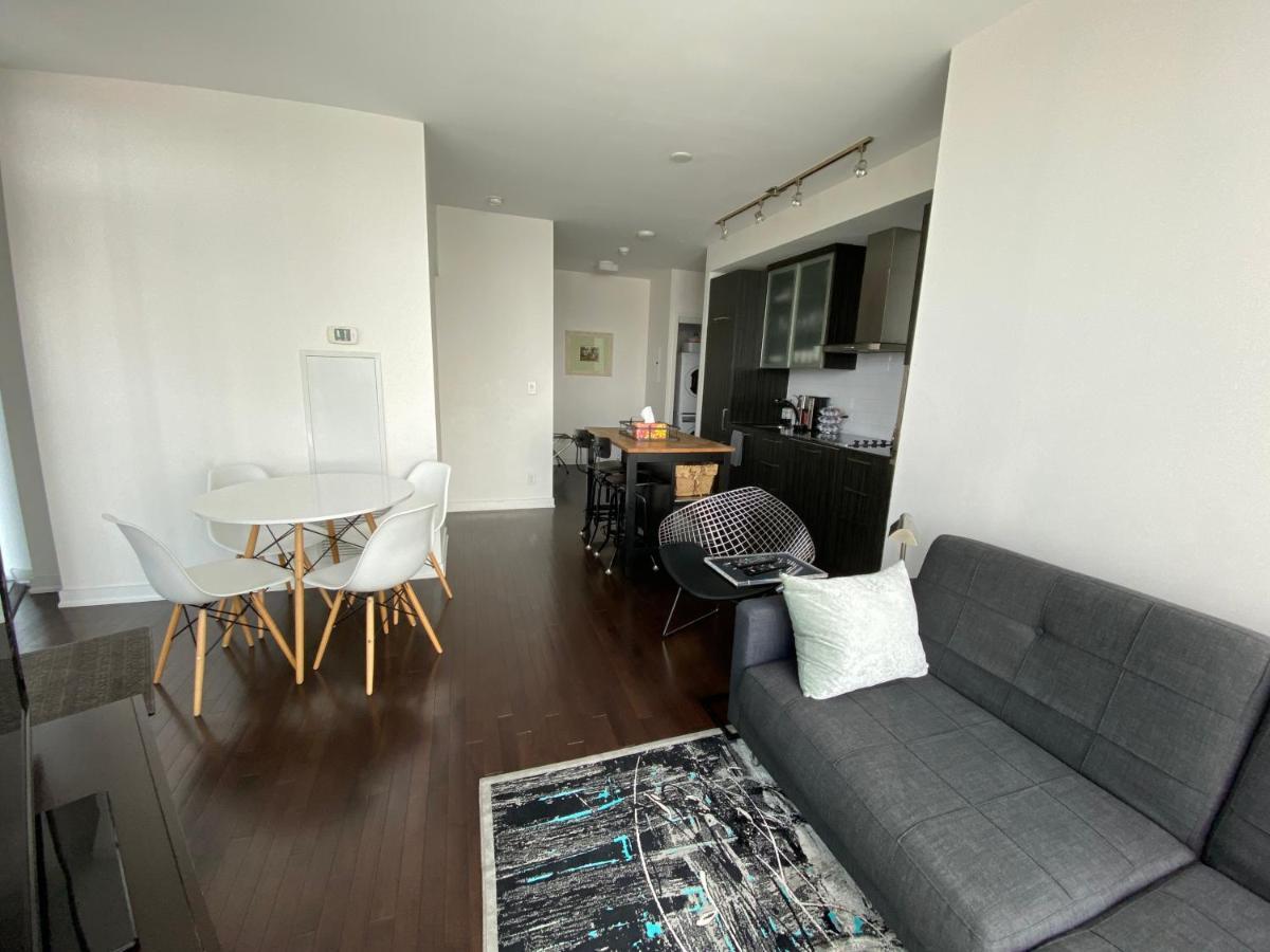 Corporate Suite Toronto Exteriér fotografie