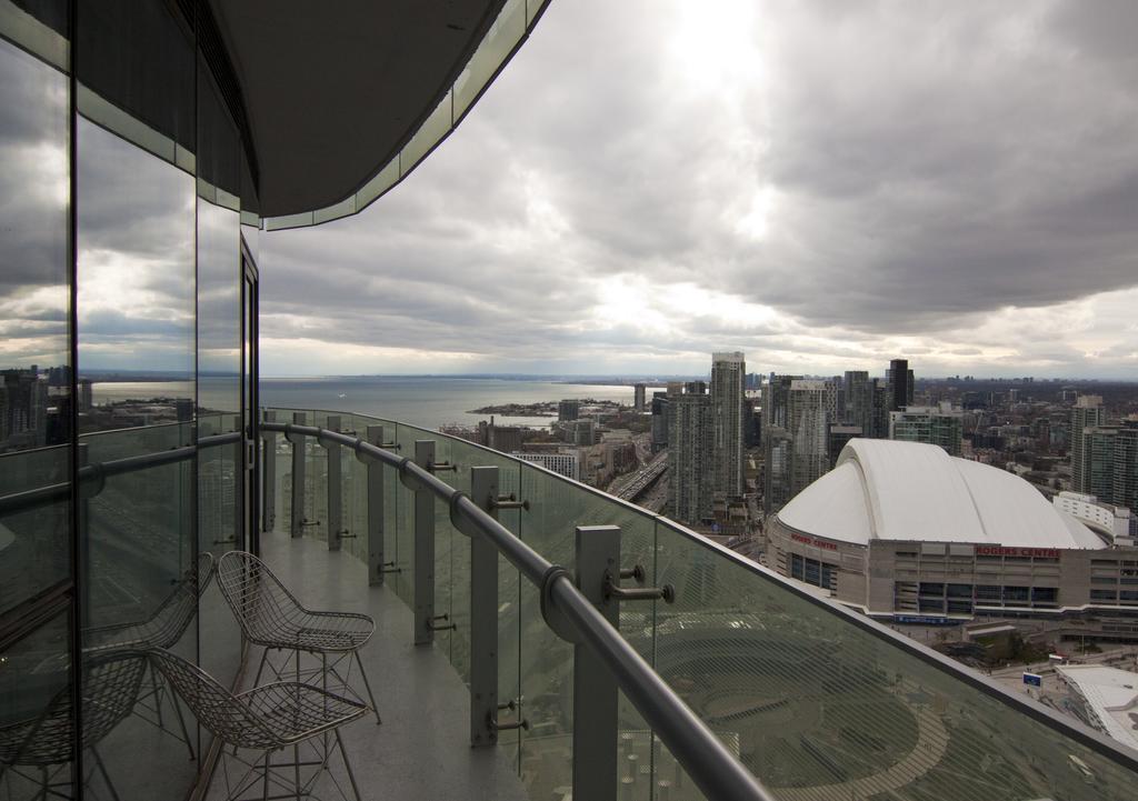 Corporate Suite Toronto Exteriér fotografie